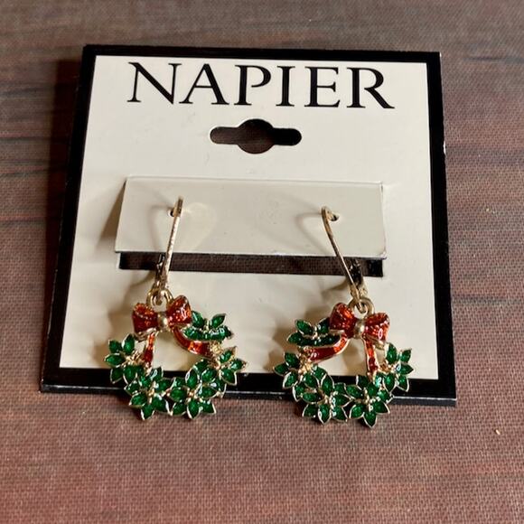 0003 NWT Three Pairs NAPIER Christmas-Themed Pierced Earrings Candy & Wreaths - Picture 5 of 8